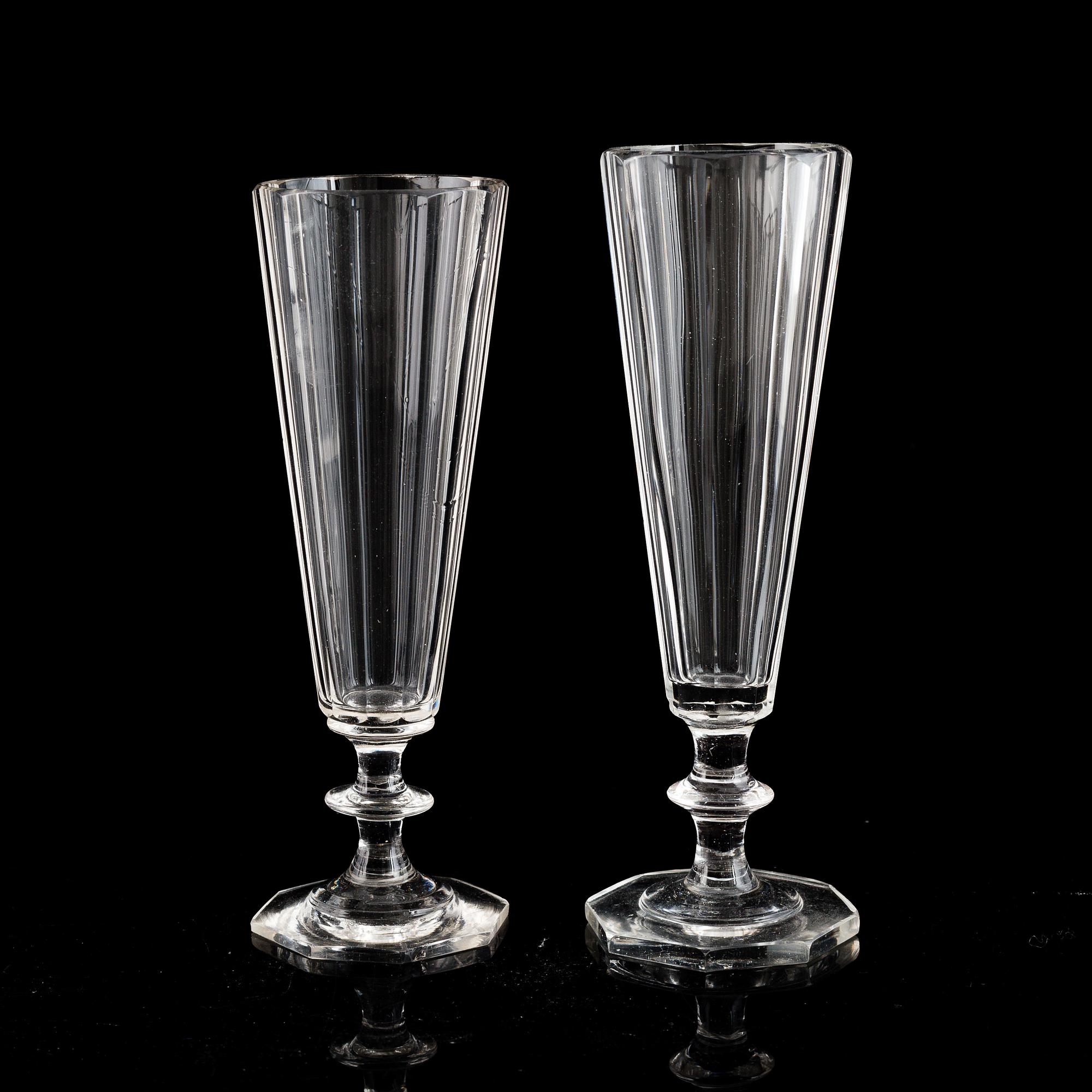 ELIS BERGH, glasservis, 28 delar, "Karlberg". Kosta, 1900-talets andra hälft.