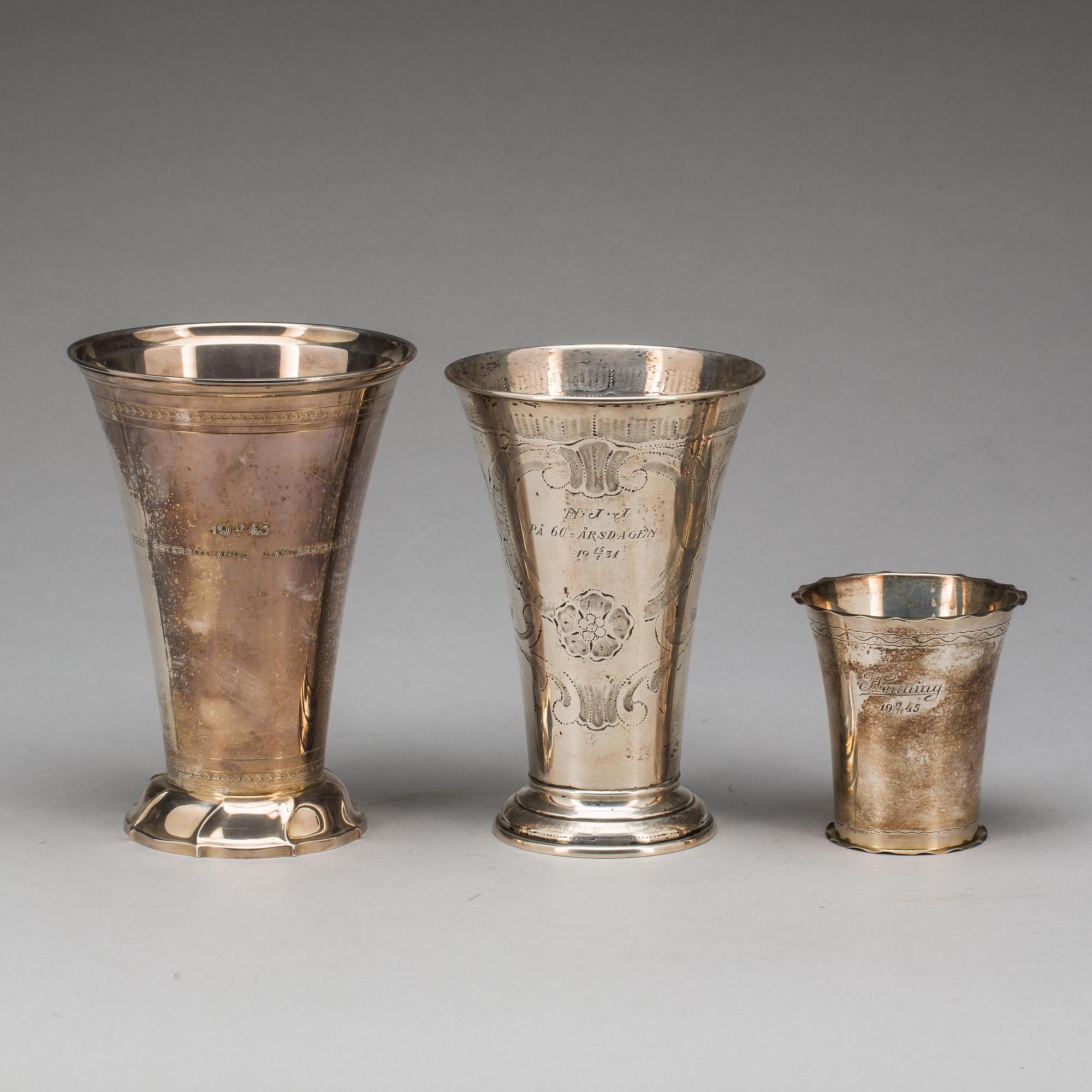 BÄGARE, 3 st, silver, 1900-tal, vikt ca 750g.