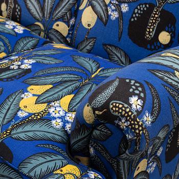 Josef Frank, a model 703 sofa, Firma Svenskt Tenn.