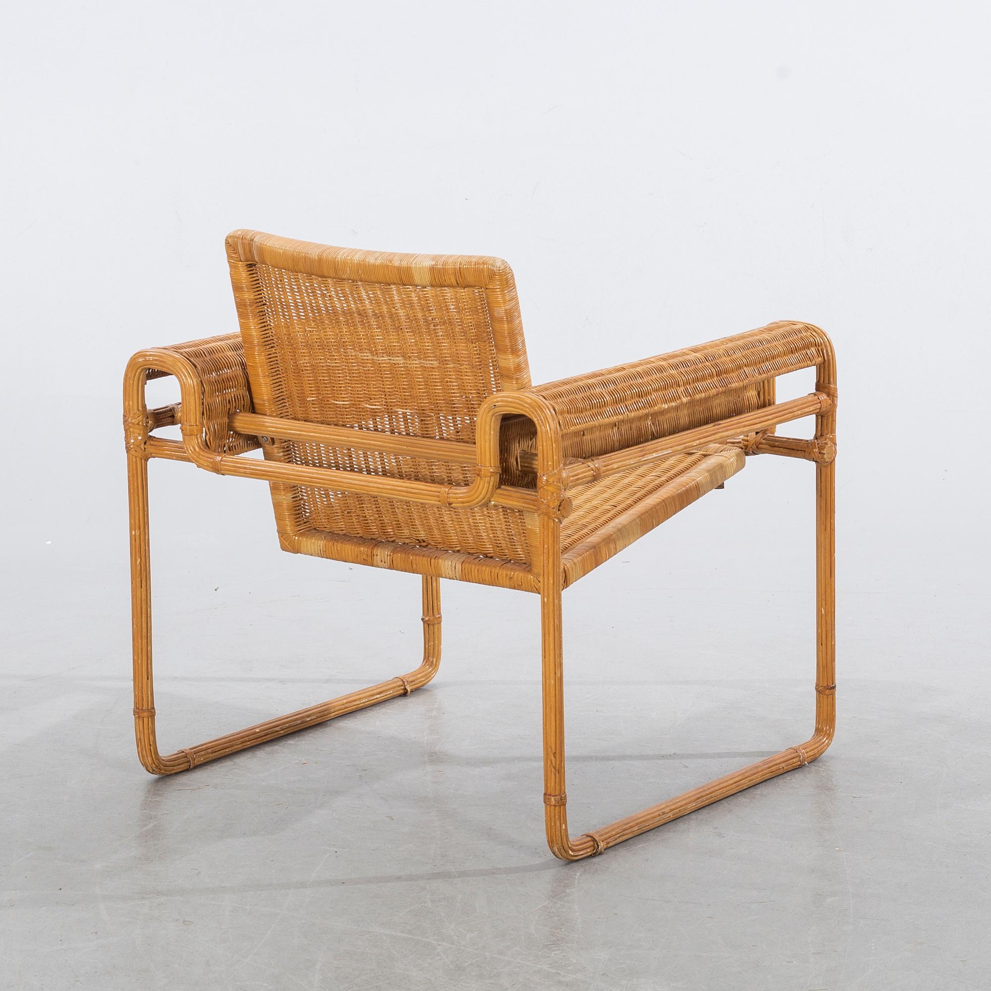 FÅTÖLJ 1900-talets andra hälft.