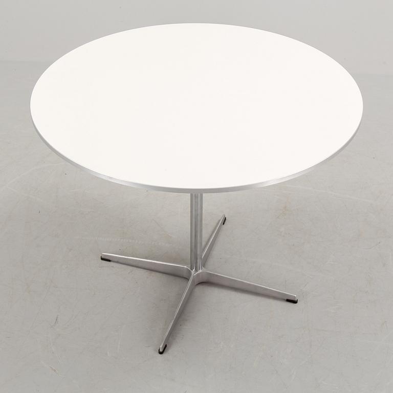 ARNE JACOBSEN, table, Fritz Hansen, dated 2007.