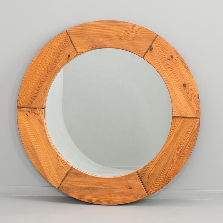 SPEGEL, furu. Glas Mäster Markaryd.