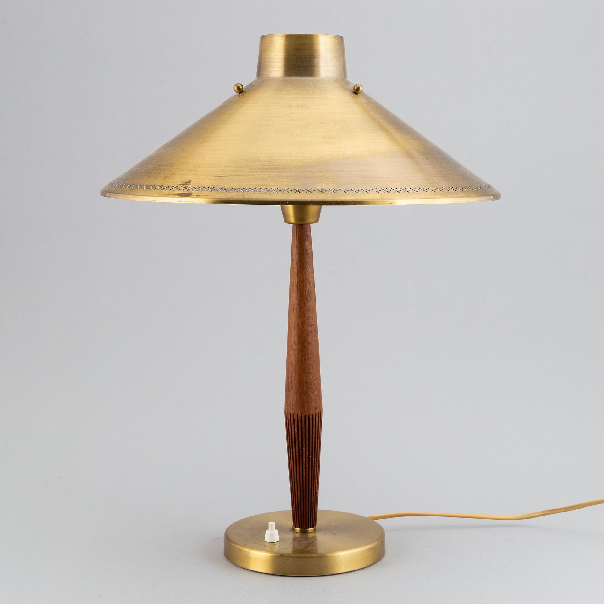 Hans Bergström, a modell "E1161" table lamp for ASEA belysning, 1940´s.