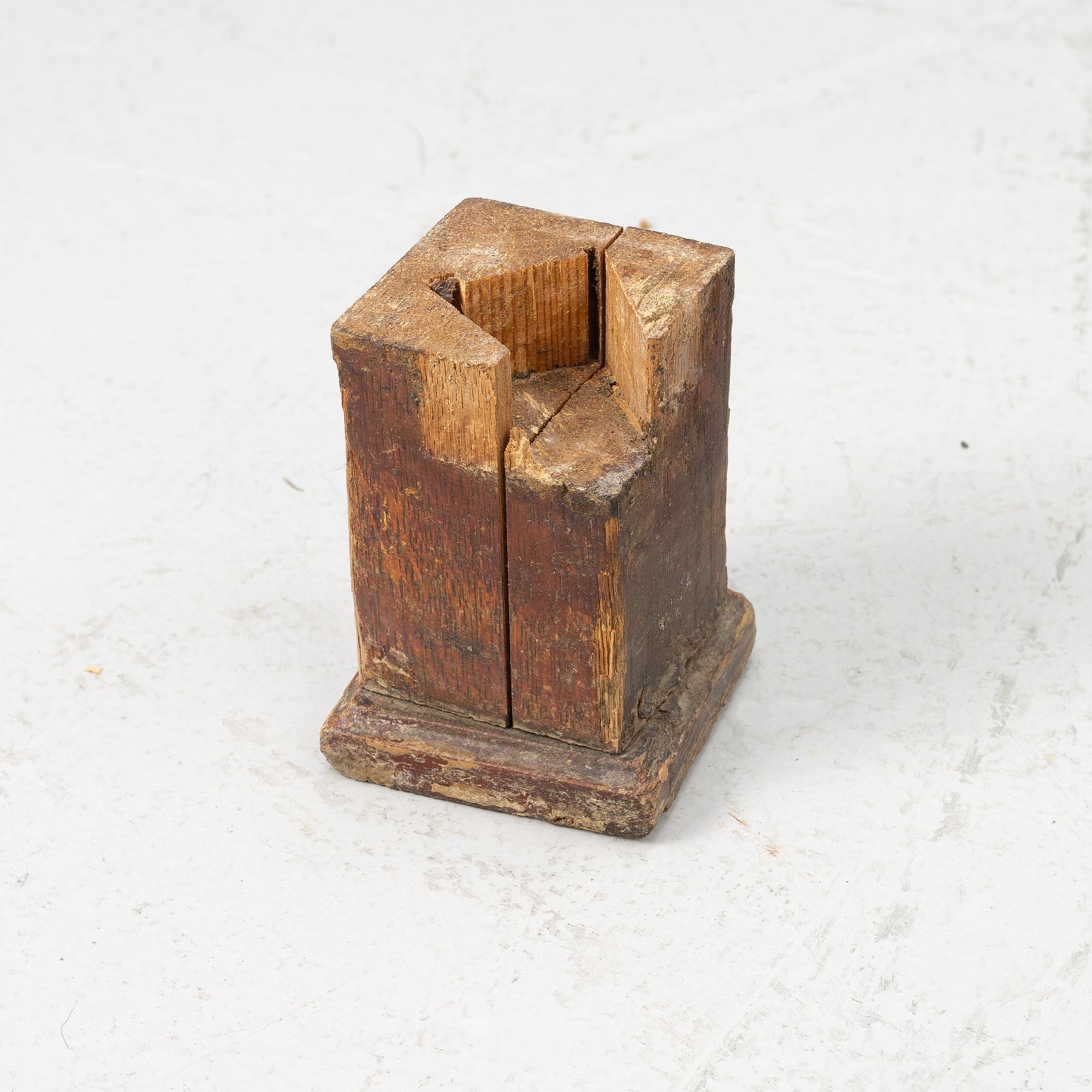 Chest of drawers, late Gustavian, circa 1800.
