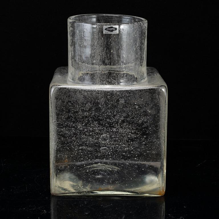 KAJ FRANCK, a "Sargasso" glass vase, Nuutajärvi Notsjö, Finland 1960's.