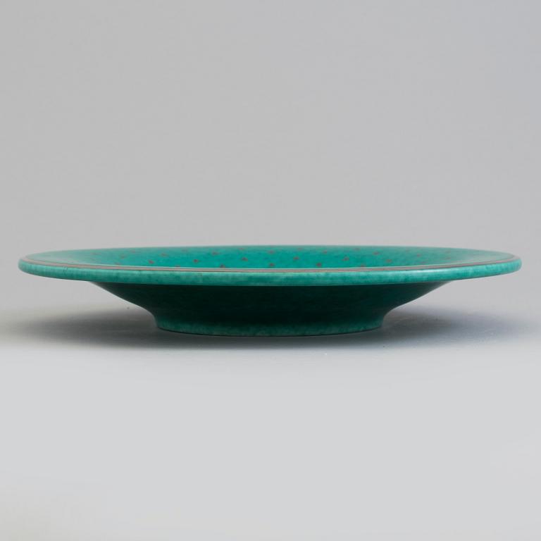 WILHELM KÅGE, an 'Argenta' stoneware dish from Gustavsberg, 1930's/40's.