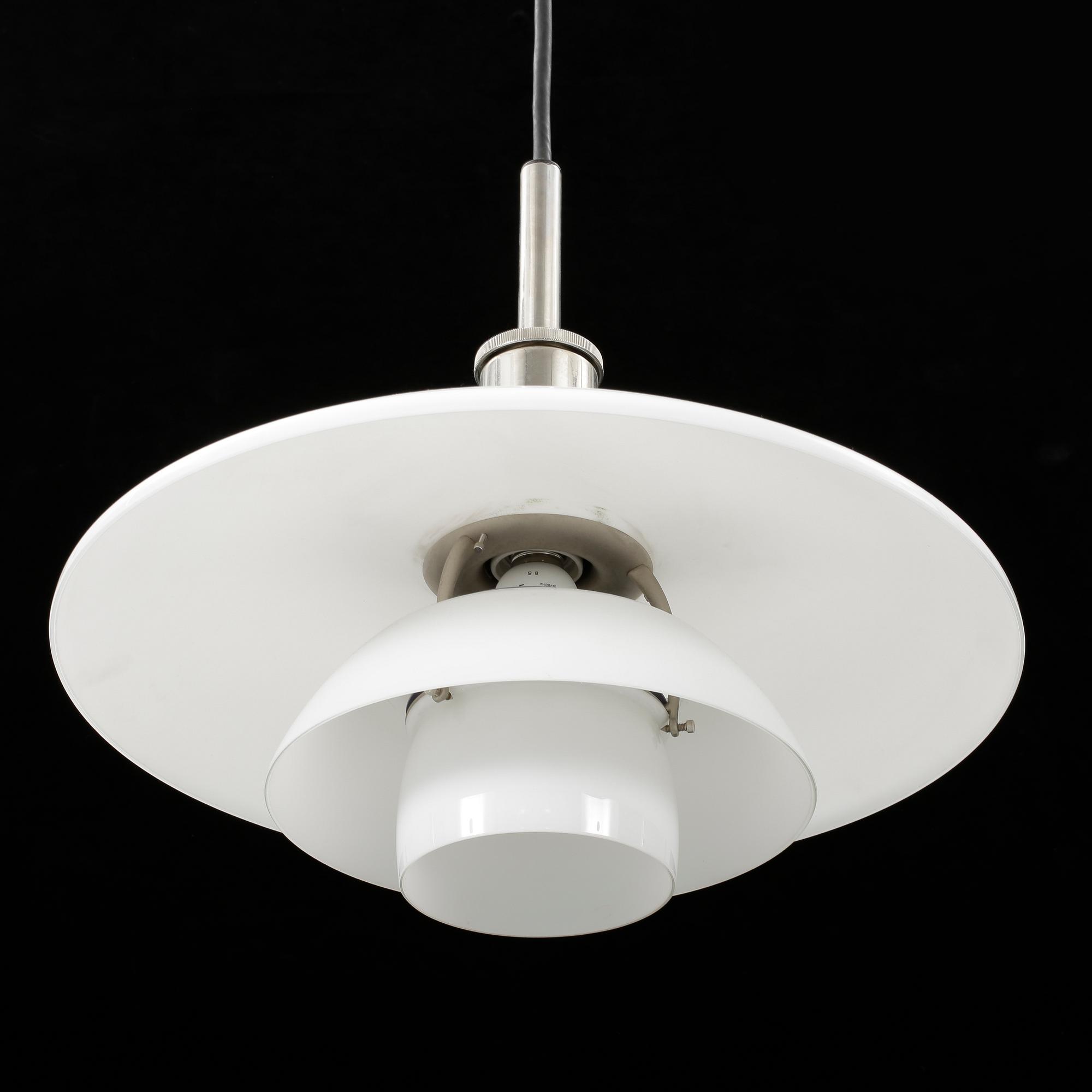 TAKLAMPA, "PH-4½-4", Poul Henningsen, Louis Poulsen. Höjd 42 cm.