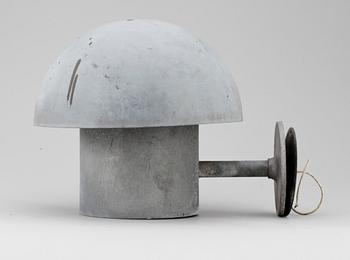 LOUIS POULSEN, ett par, ytterbelysning för vägg, 1900-talets andra hälft.