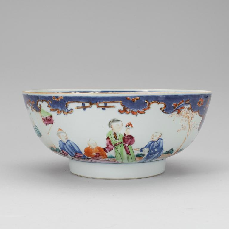 BÅLSKÅL, porslin, Kina 1800-tal.