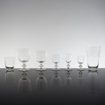 GLASSERVIS, 84 delar, glas, "Elon" Edvin Ollers Kosta, pantografierad, 1900-tal.