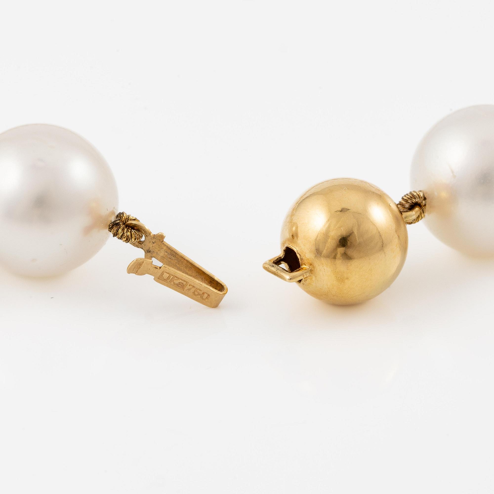 Collier odlade Söderhavspärlor lås 18K guld.