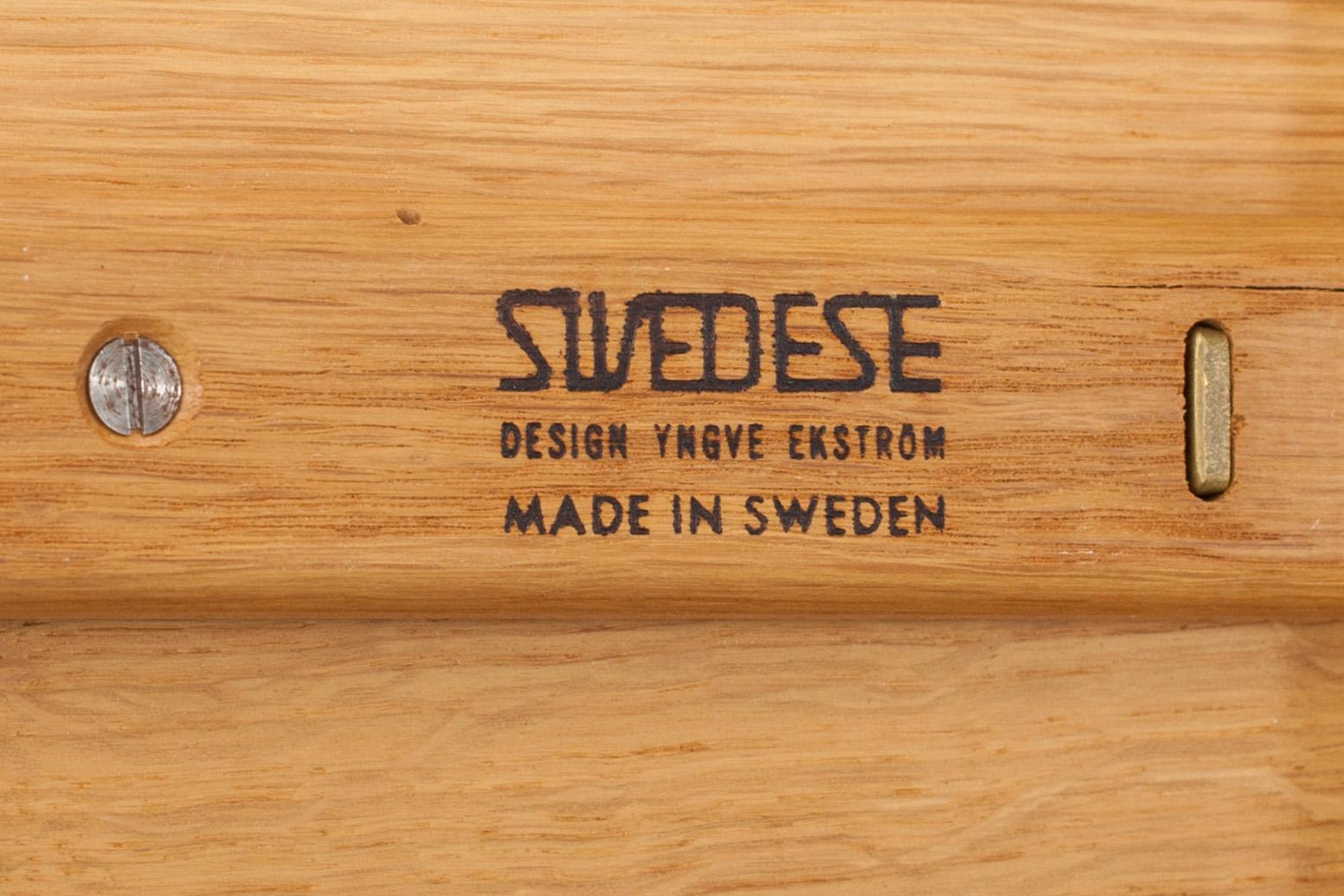 SERVERINGSBORD, Yngve Ekström, Swedese, brännmärkt.