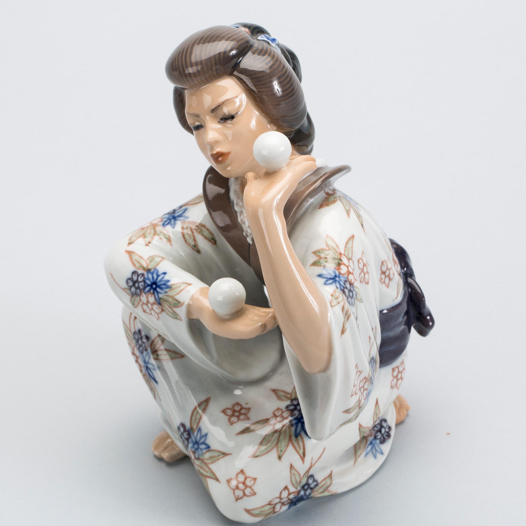 FIGURIN, porslin, Dahl Jensen, Danmark. 1900-tal.