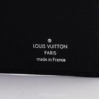 Louis Vuitton, a 'Brazza' wallet.