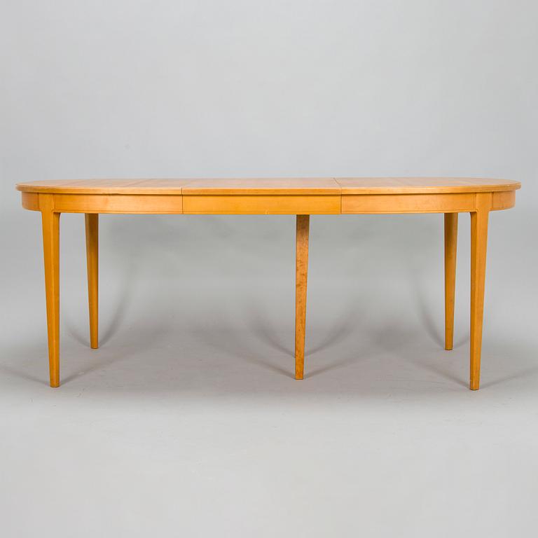 Carl Malmsten, matbord, "Herrgården", och stolar, 10 st, "Birgitta", Bodafors 1960-tal.