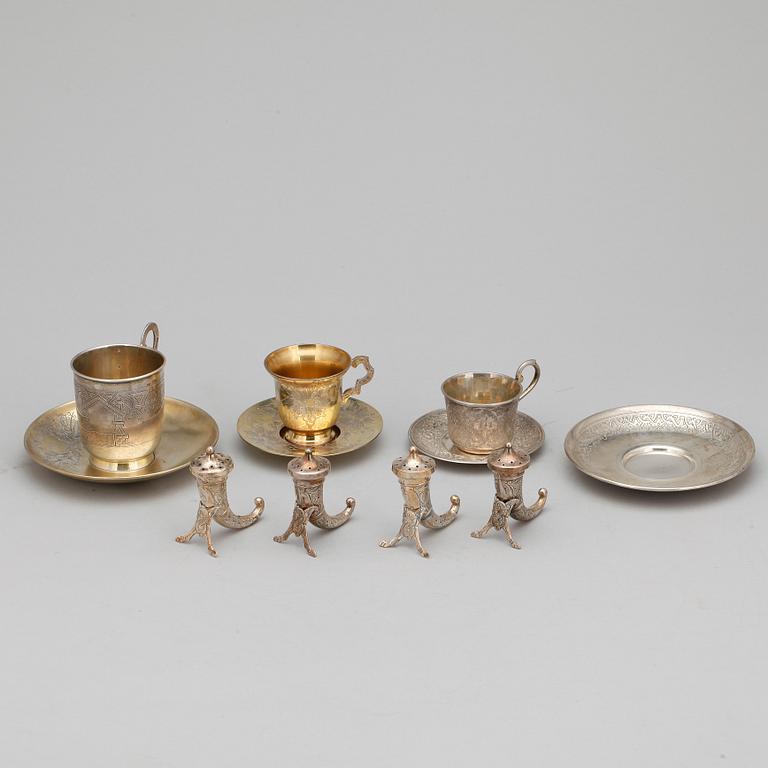 PARTI SILVER, 7 delar, bla Moskva Ryssland, 1800- resp 1900-tal. Totalvikt ca 515 gram.