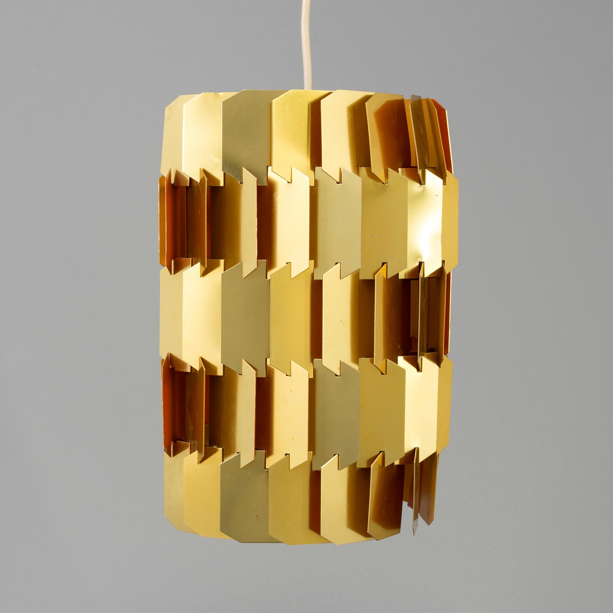 a "Facet Pop Lamp" by Louis Weisdorf for Lyfa Denmark.