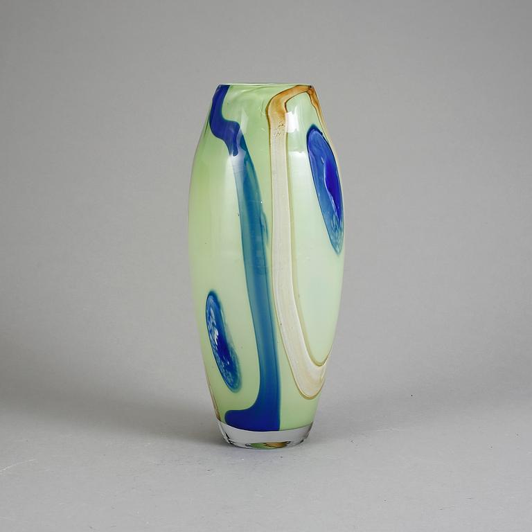 VAS, glas. Möjligen Italien, 1900-talets sista kvartal.