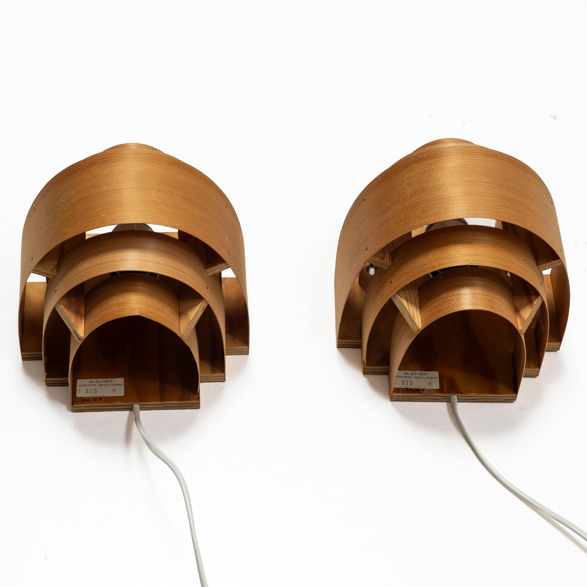 Hans-Agne Jakobsson, A pair of wall lamps, AB Elysett, Markaryd, 1970s.