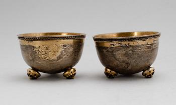 A pair of Swedish 18th century parcel-gilt cups, makers mark of Petter Zettersteen, (Norrköping 1712-1741 (-1744)).