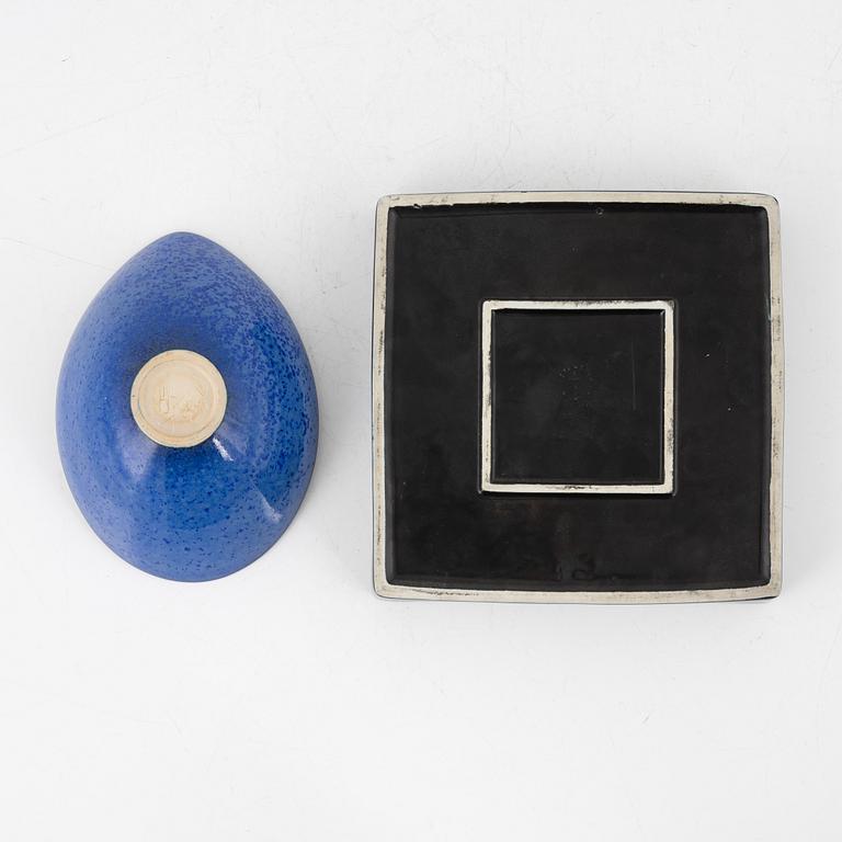 Stig Lindberg, a bowl, and 'Domino' ash tray, Gustavsberg, Sweden.