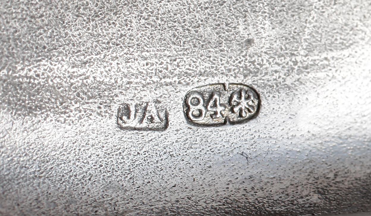 SNUSDOSOR, 2 st, silver, Helsingfors samt St Petersburg, 1800-tal. Otydl mästarstämplar. Tot vikt ca 155 gram.