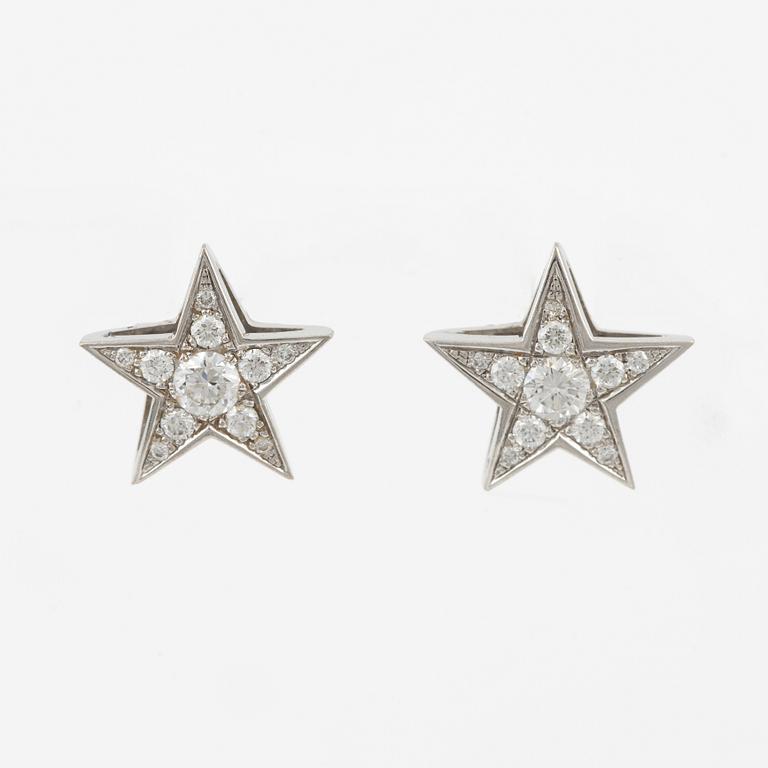 Earrings, in the shape of stars, 18K white gold with brilliant-cut diamonds.