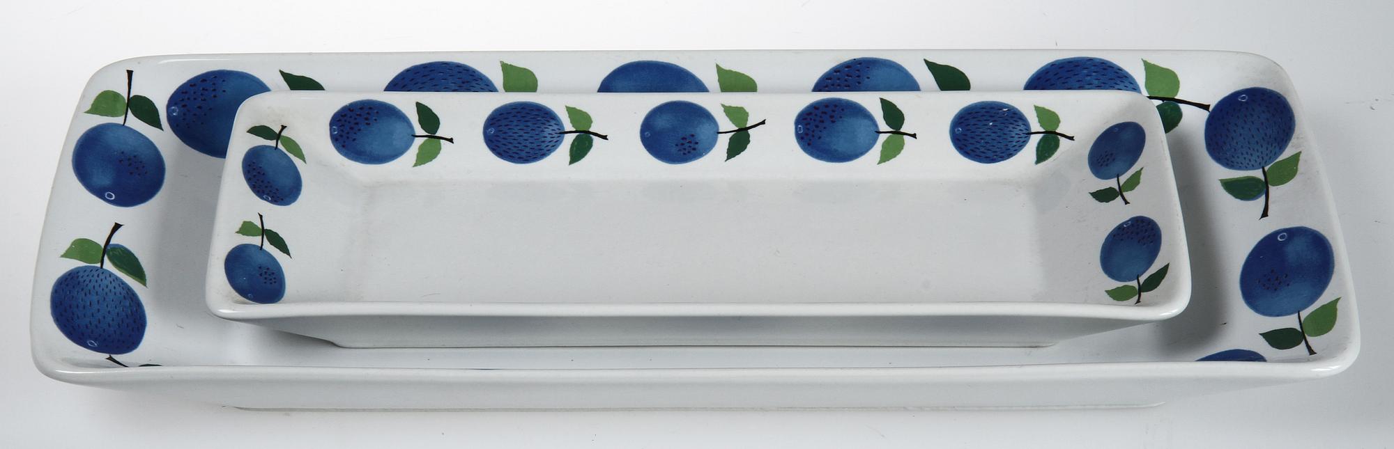 SERVISDELAR, 48 st, porslin, "Prunus" Stig Lindberg, Gustavsberg.