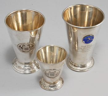 BÄGARE, 3 st, silver, 1900-tal. Vikt 560 gram.