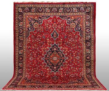 MATTA, Meshed, ca 340 x 255 cm.