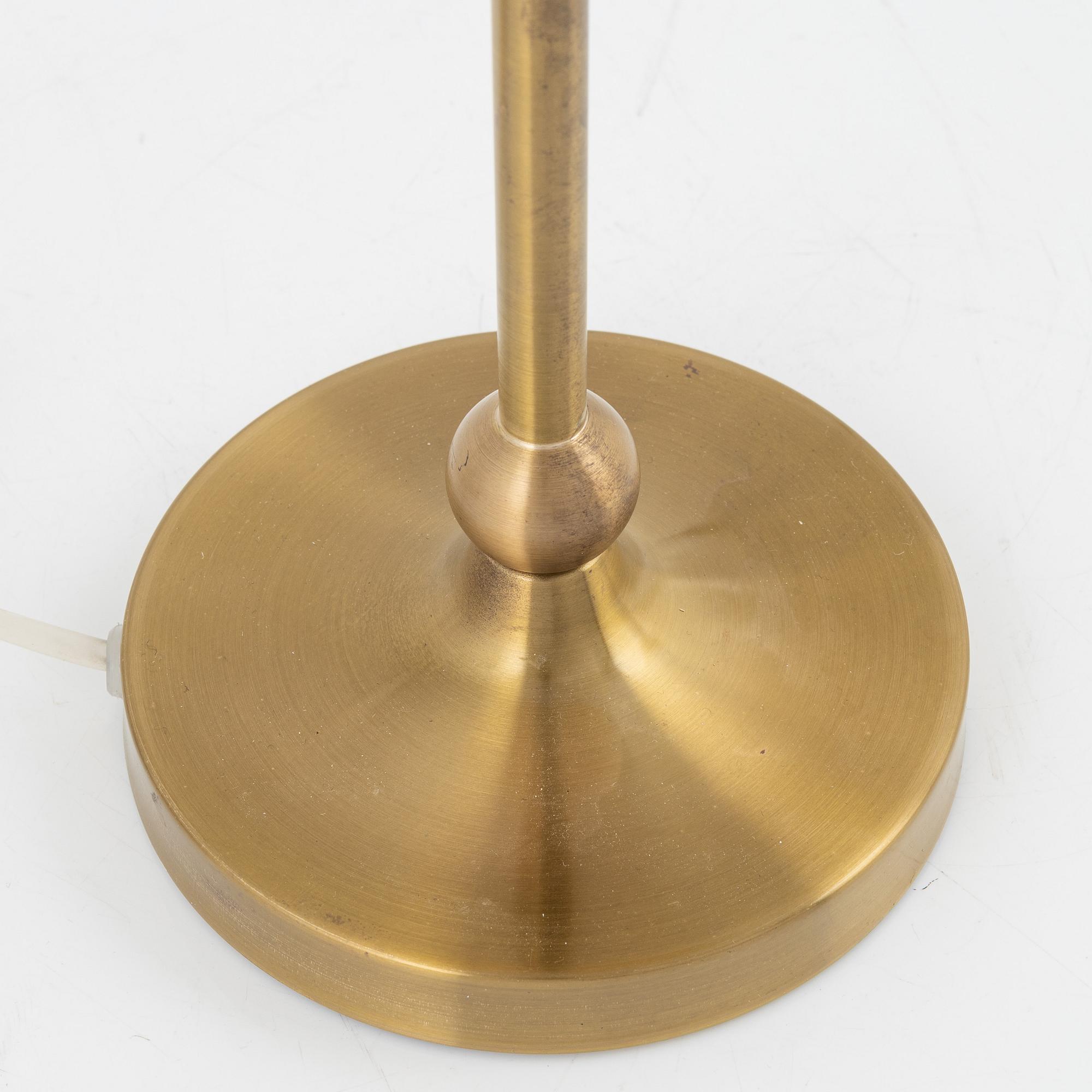 Josef Frank, bordslampa, modell 2569, Firma Svenskt Tenn.