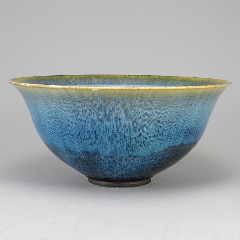 CARL-HARRY STÅLHANE, a unique large stoneware bowl, Rörstrand, Sweden 1960's.