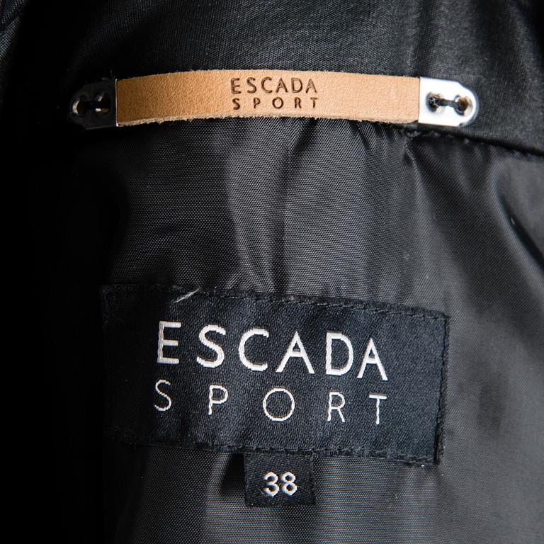 AN ESCADA SPORT JACKET, size 38.