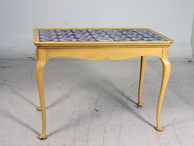 TEBORD, 1900-talets första hälft med flisor från 1700-talet.