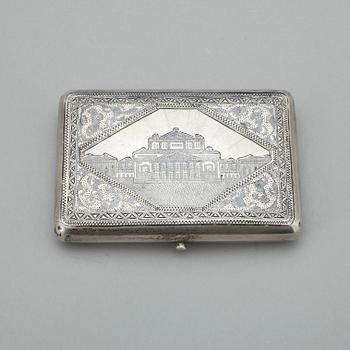 ETUI, silver, Ryssland 1896-1908. Vikt ca 134 gram.