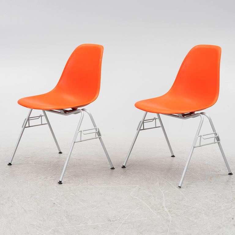 Charles & Ray Eames, six 'DSS' chairs, Vitra.