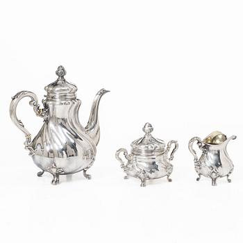 Kaffeservis, 3 delar, silver, rokokostil, Norsk Filigransfabrikk, Oslo, samt med svensk importstämpel 1942.