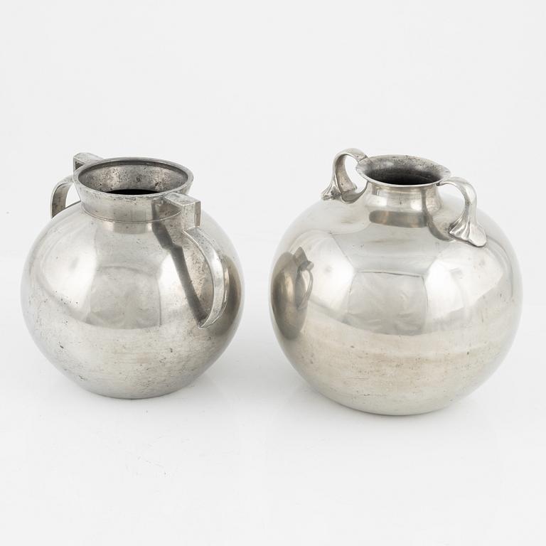 Vaser, 2 st, tenn, GAB, Stockholm, 1935 och 1936.