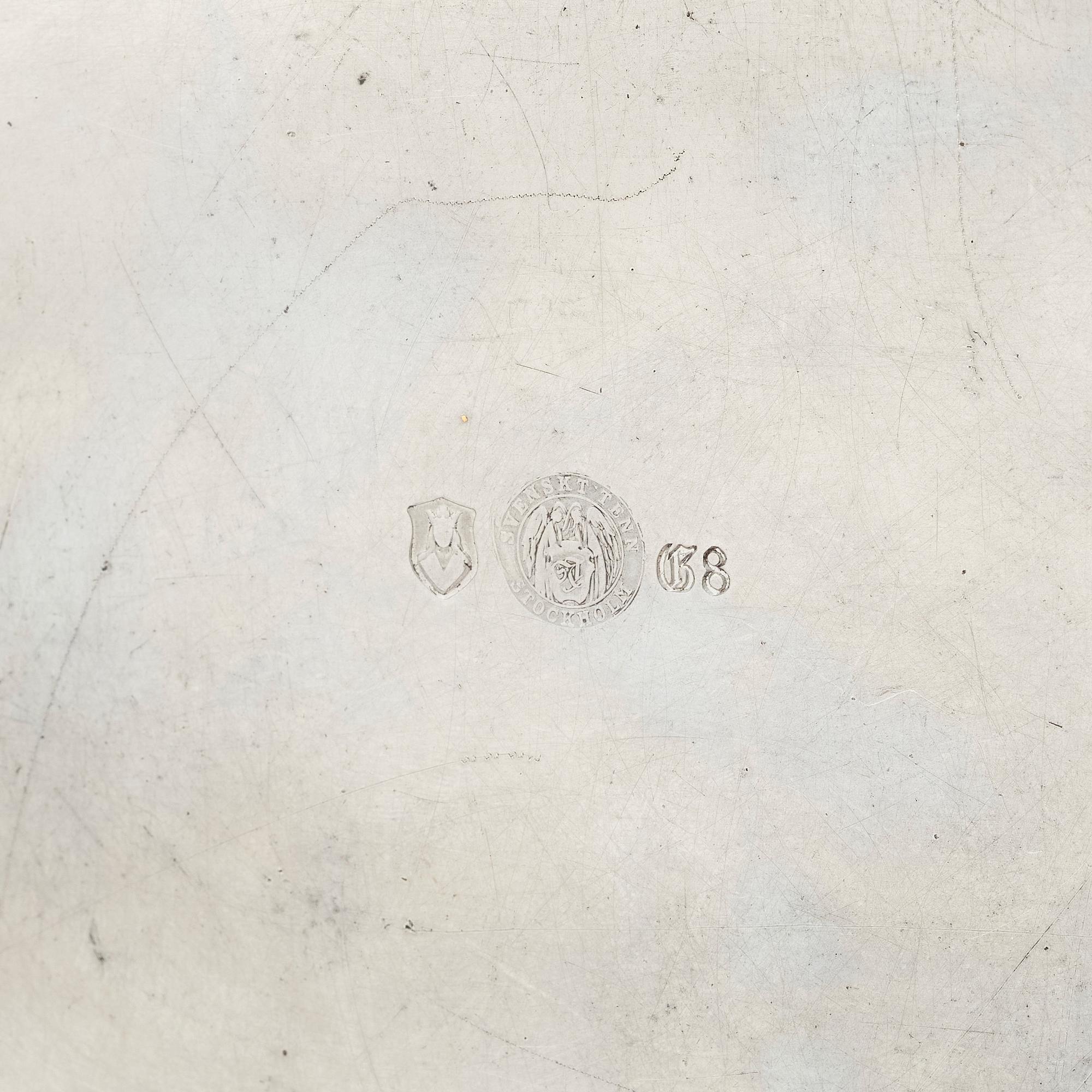 Firma Svenskt Tenn, a pewter box, Stockholm 1933.