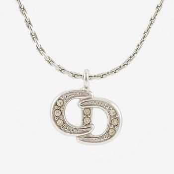 Christian Dior, örhängen, ett par och collier med hänge.