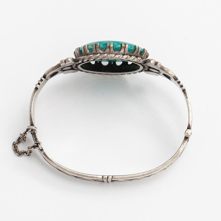 Bracelet, cabochon cut amazonite, silver. A. Tillander, Helsinki 1937.