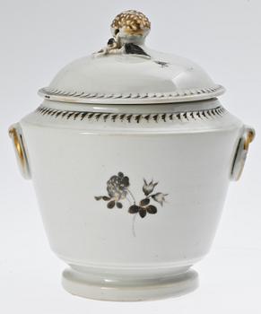 SKÅL MED LOCK, porslin, Jiaqing Kina 1800-talets början.