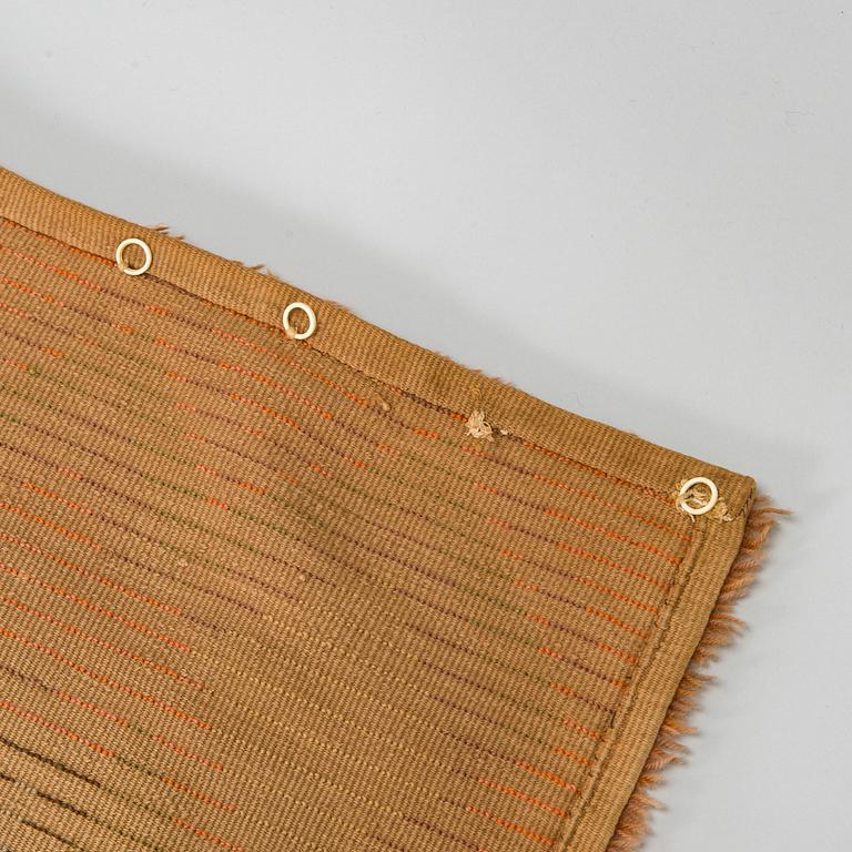 Eva Anttila, ryijy "Kansansatu" malli Suomen Käsityön Ystävät. Noin 200 x 120 cm.