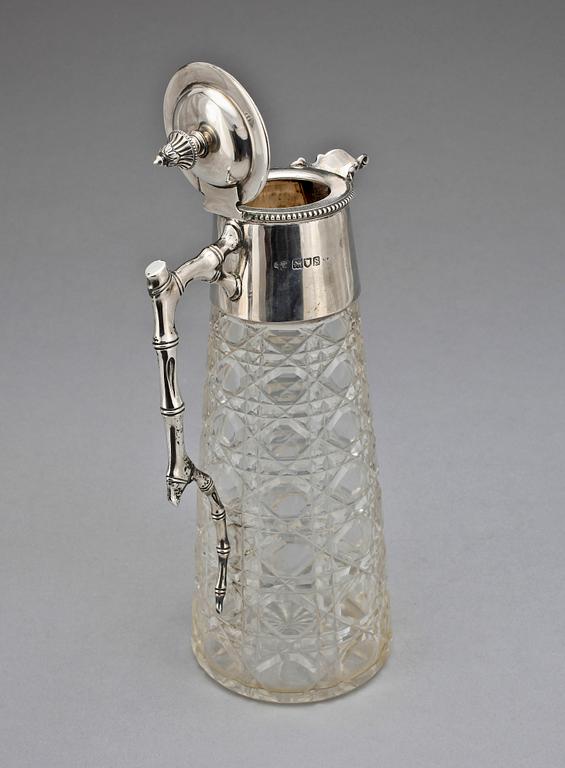 VINKANNA, silver och glas, London, England, 1913.