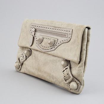 Balenciaga, clutch.