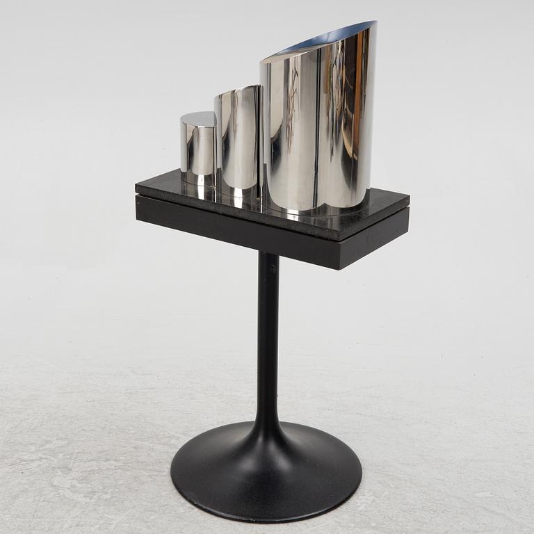 Karl Momen, Untitled.