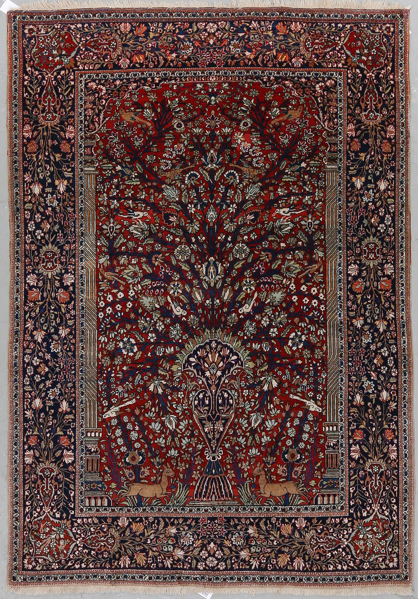 MATTA, semiantik Keshan figural, ca 195x138 cm.