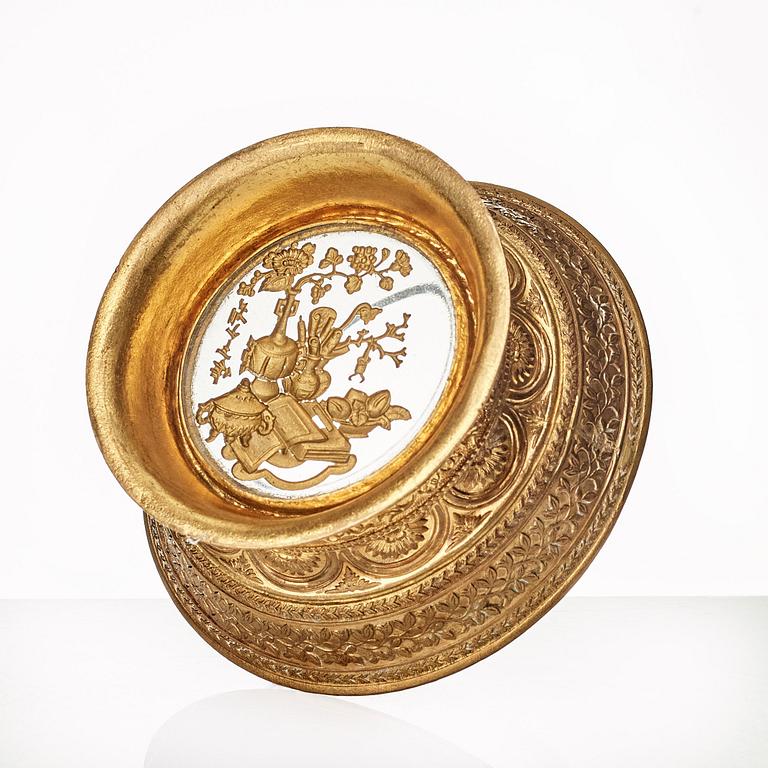 Kopphållare, förgylld. Qingdynastin, 1800-tal.