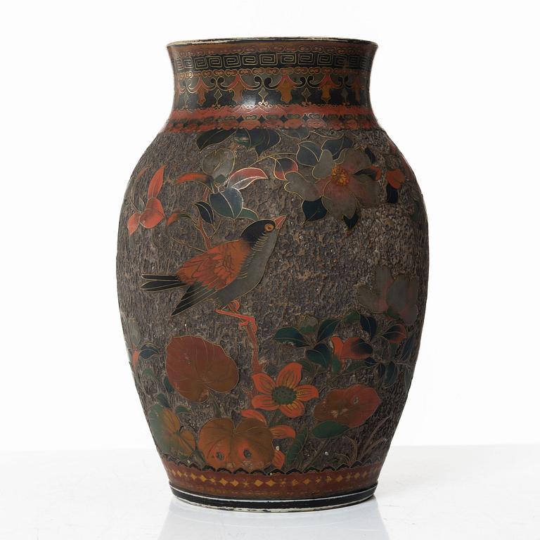 Vas, cloisonné på porslin, Japan, Meiji (1868-1912).