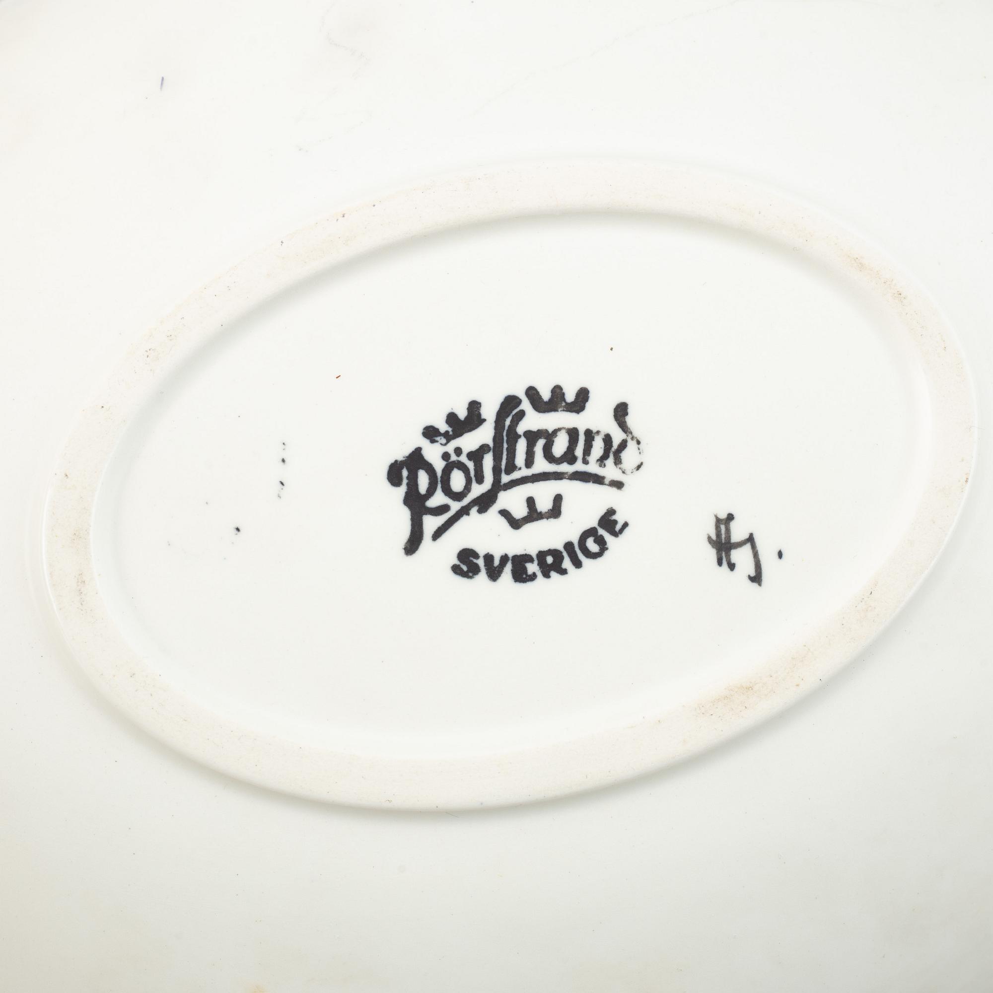 Gunnar Nylund & Heidi Heimann, a set of one ceramic vase, two dishes and a bowl for Rörstrand.